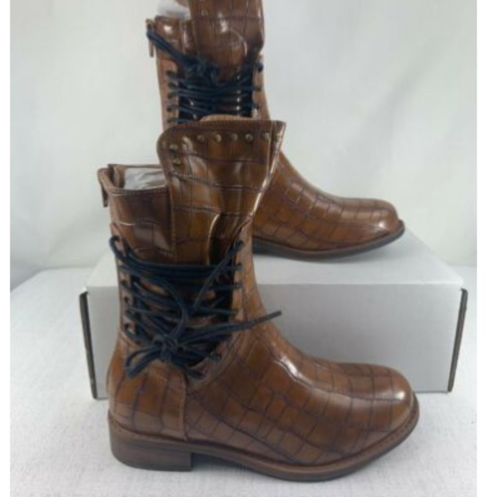 MATA Women's Croc-Embossed Stud-Trim Milano Boots
